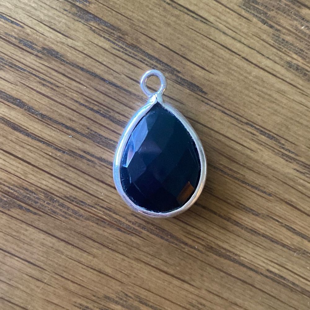 Yellow and black stone pendant - Picture 4 of 4